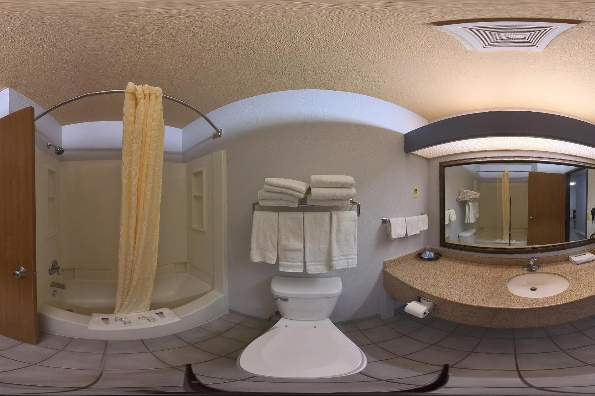 Coratel Inn And Suites By Jasper Eagan St Paul Airport & Mall Of America Buitenkant foto