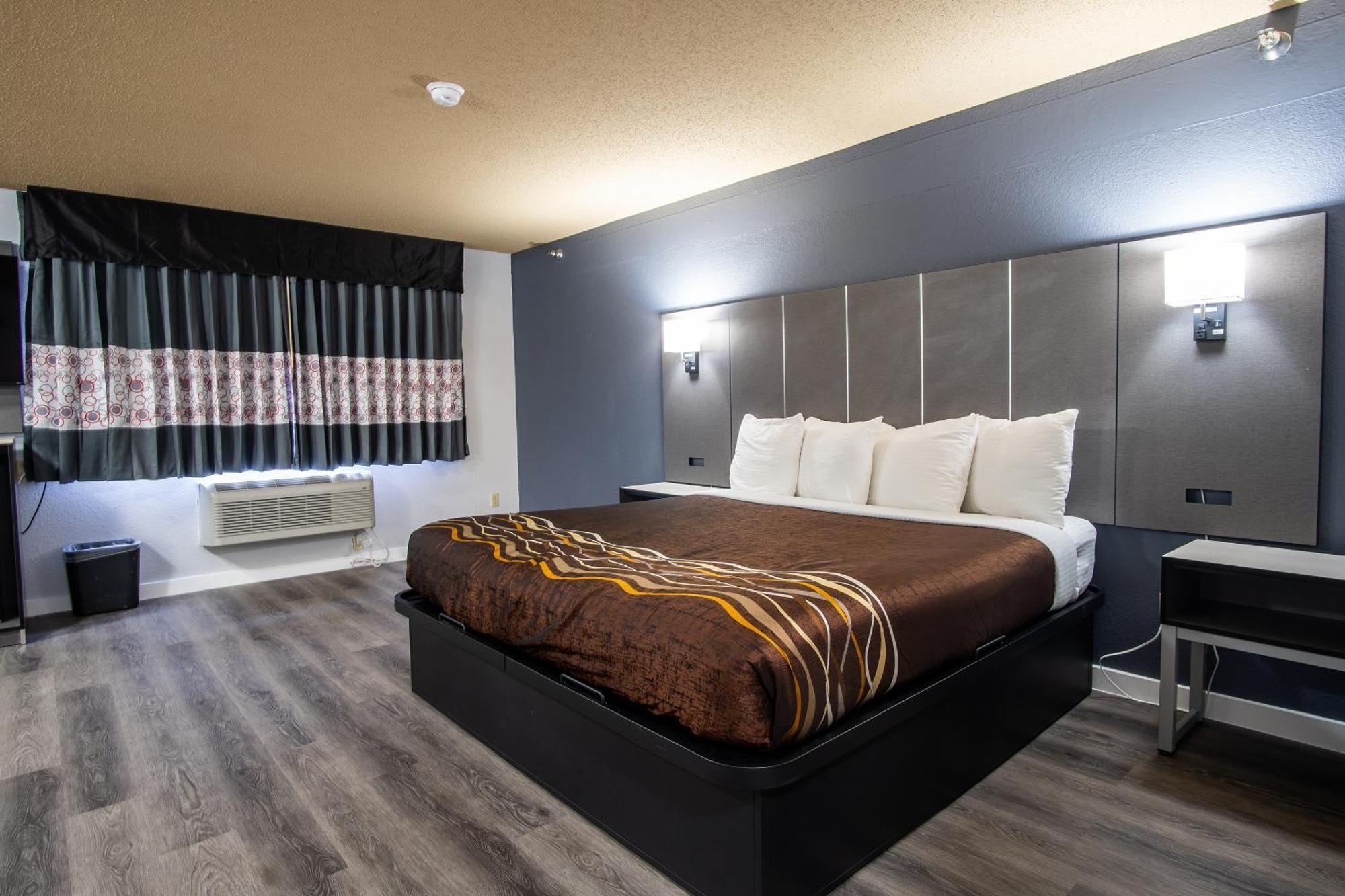 Coratel Inn And Suites By Jasper Eagan St Paul Airport & Mall Of America Buitenkant foto