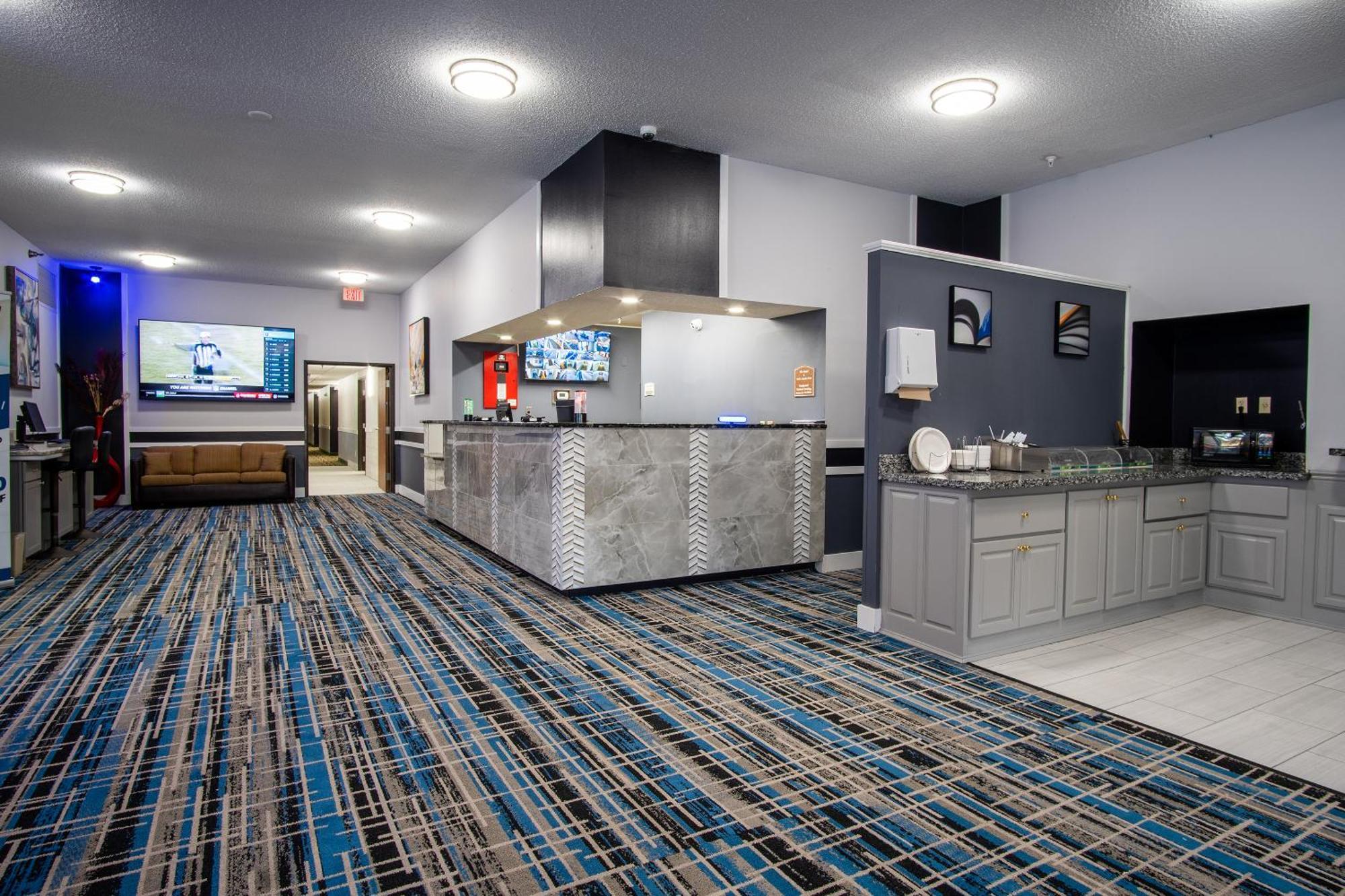 Coratel Inn And Suites By Jasper Eagan St Paul Airport & Mall Of America Buitenkant foto